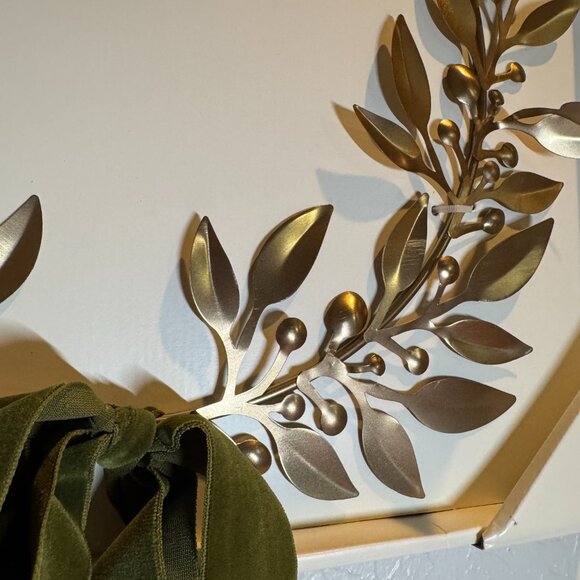 Hearth & Hand with Magnolia Brass Leaf Christmas Wreath Antique Finish NWT - Picture 7 of 10